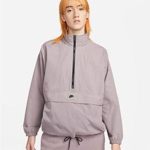 Nike lavender Windbreaker